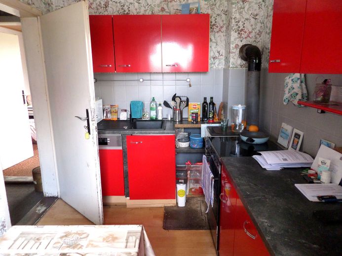 Seltenes Fundstück neu kalkuliert: Haus mit Hof, Werkstatt & 3.085 m² Grundstück – nur 69.999 € – Küchenausschnitt I