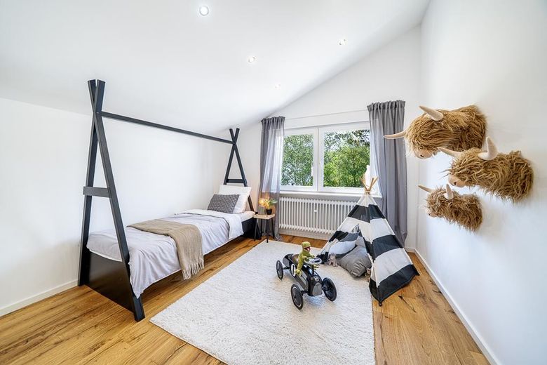 Architekten-Unikat in Neu-Anspach: Moderner Luxus & Erstbezug nach Sanierung – Kinderzimmer I