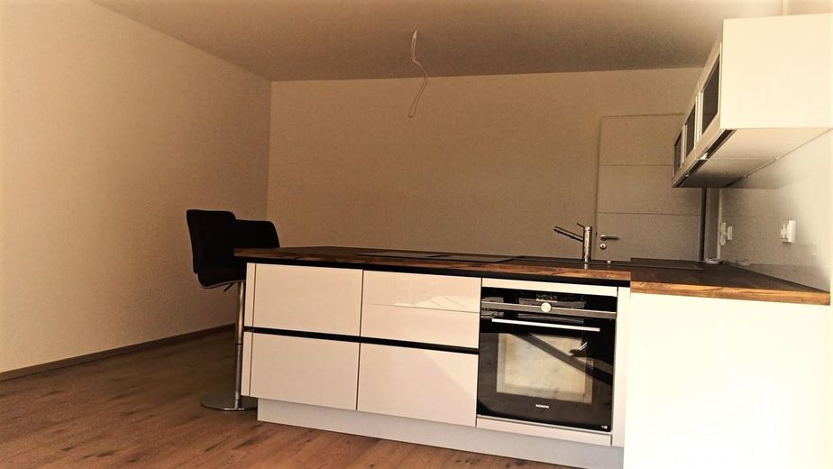 Appartamento di 3,5 locali in nuova costruzione esclusiva a Lohausen – Moderne Einbauküche