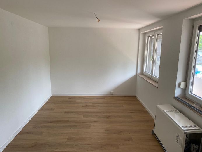 Frisch sanierte 3-Zimmer ETW mit separatem Eingang – Kinderzimmer