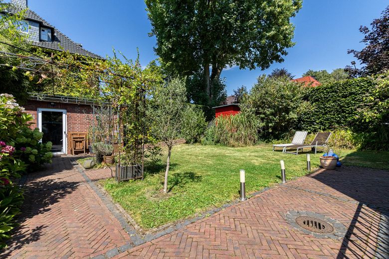 Hochwertiges Einfamilienhaus, 228 Wohnfl., 3 Etg., 5 Schlz., Terrasse, 2 Balkone, 3 Bäder & Sauna – फोटो 26