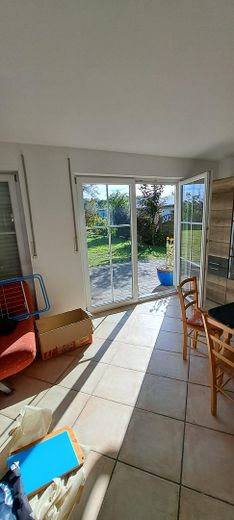 Wohnzimmer -Ausgang zum Garten