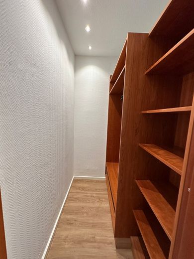 Gemütliches 1-Zimmer-Apartment mit Möblierung und Balkon – Foto 3