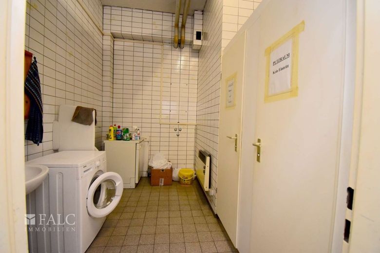 Lagerfläche in Zuffenhausen – Sozialräume