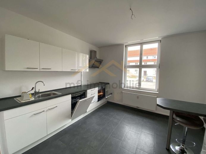 großzügige Erdgeschosswohnung 3 Zimmer 107 m²  mit Einbauküche – Küche