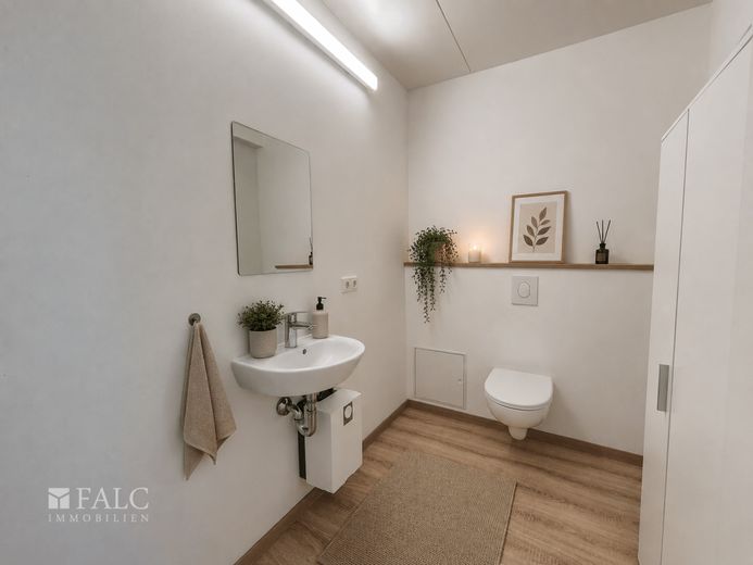 Affitto: terreno commerciale in posizione top - 3.001 m² con eccellente collegamento ai trasporti - FALC Immobilien – Badezimmer