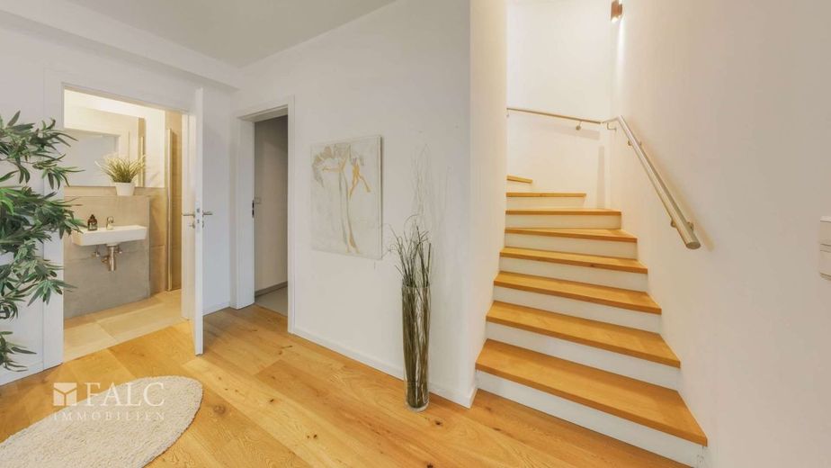 Licht, Qualität, Effizienz - Ihr neues Zuhause mit A+ Standard – Flur