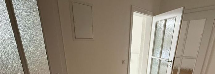Großzüige Whg, im 2.OG - großer Balkon an der Küche u.v.m.
