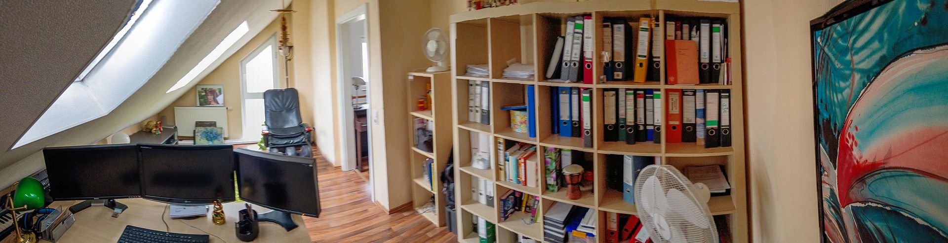 Helles Büro.