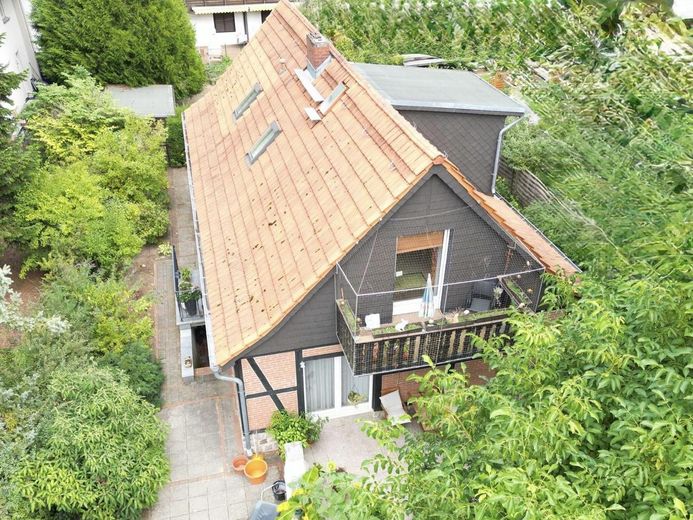 Provisionsfrei: Freistehendes Zweifamilienhaus im grünen Berlin-Heiligensee – Süd/Ostseite