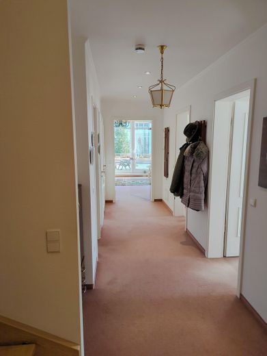 Aktuell ist die Wohnung reserviert !!! – Flur im 1.OG