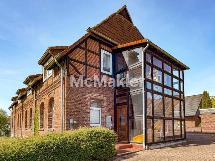 Charmante 2-Zimmer-Wohnung im Fachwerkhaus in ruhiger Lage von Wolfsburg-Neuhaus – फोटो 1