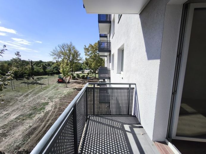 Gemütliche 2-RW mit hochwertiger Ausstattung und Balkon – Foto 1
