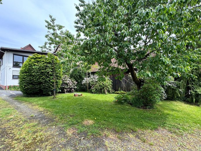Wohnhaus mit Bauernhof – Feuerstelle