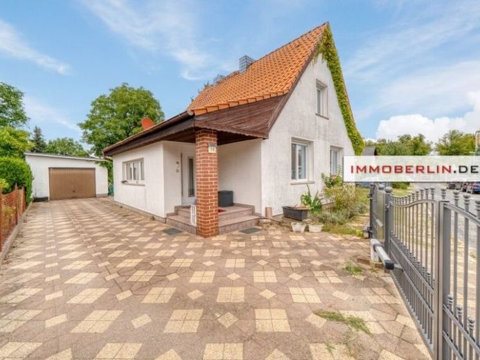 IMMOBERLIN.DE - Atrakcyjny dom z ogrodem od strony słońca i budynkiem bocznym do celów mieszkalnych / usługowych – Zdjęcie 1
