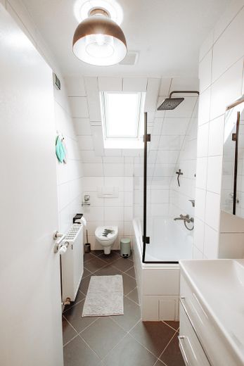 new equipped bath room