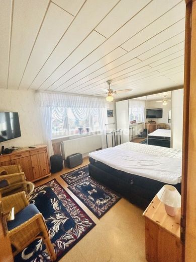 *Ländlicher Bungalow mit viel Potenzial - auf einer Ebene wohnen, naturnah leben* – Schlafen