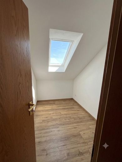 2.5-room attic apartment with large balcony & view of the greenery in Bochum-Harpen – Abstellraum