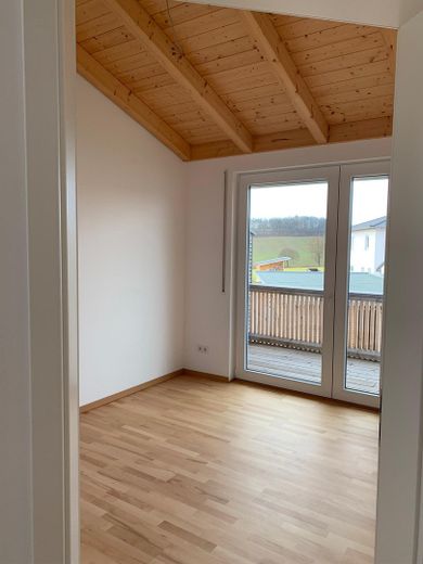 Interesujący dla inwestorów! Ekologiczny dom bliźniaczy w Brunn – Kinderzimmer links