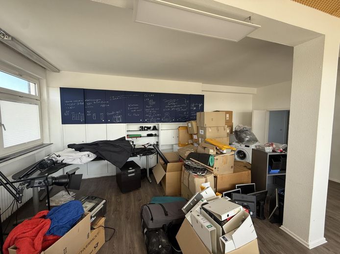Vielseitige Büro- und Gewerbeflächen mit Lager in etabliertem Gewerbestandort – 4.OG Großraum 1
