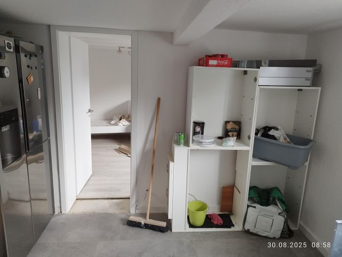 Durchgang von Küche zu Kind 3