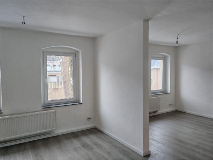NEU SANIERT! 3R-Wohnung mit Stellplatz 80 m² (EBK) ***Vermieter-Bonus 2 Kaltmieten geschenkt*** – Wohnen/Essen