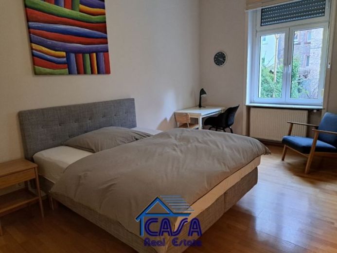 Fußläufig zur Schweizer Strasse: hochwertig eingerichtetes 1 Zimmer Apartment mit separater Küche – Foto 1