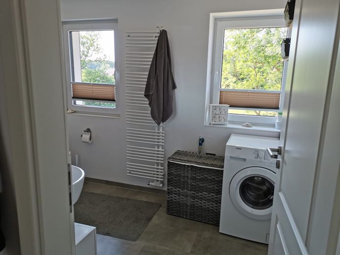 Traumhafte 2-Zi.-Penthousewohnung in Lütjensee ++große Dachterrasse++Stellplatz am Haus – Bad