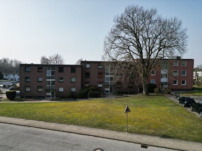 *Attraktive und komplett sanierte ETW als Investition und Altersvorsorge in H-U !!!* – Aussenansicht Eingänge