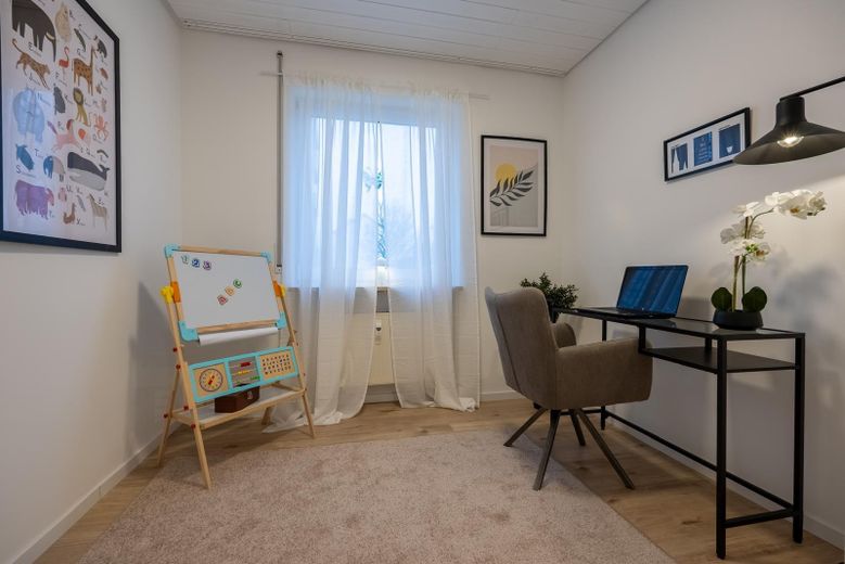 Schönes zu Hause für die ganze Familie – 2. Kinderzimmer/Büro