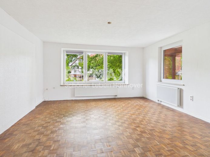 Resthof mit 3.642 m² Grundstück in Springe OT Alversrode – Wohnzimmer