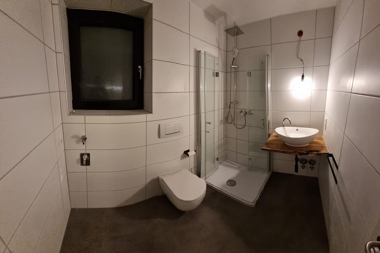 Stylish living above the rooftops of Coburg – modern 1.5-room apartment in Hahnweg – Foto 11