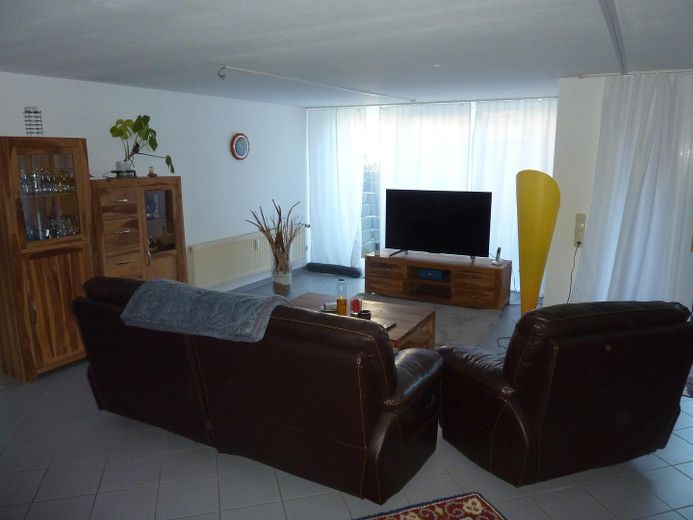 Piękne, jasne mieszkanie o powierzchni 70m² w Reppenstedt koło Lüneburga – Wohnzimmer