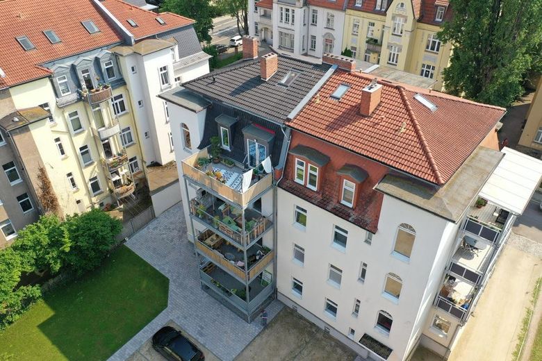 Zentrumsnahe, ruhige 2,5-Zimmer-Wohnung mit Balkon in Brühlervorstadt – Ansicht vom Hof