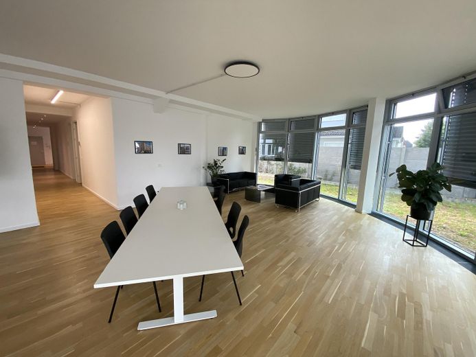 Interessante proprietà ad uso ufficio con potenziale di rendimento in una posizione molto richiesta a Schönefeld Großziethen – Erdgeschoss Mietfläche