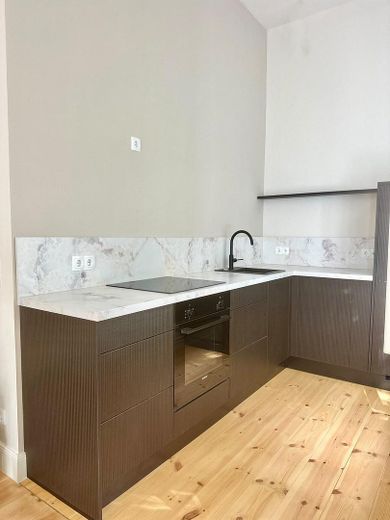 Kernsaniertes 47qm Altbauapartment mit Balkon an der Grenze Prenzlauer Berg/Pankow – Foto 6