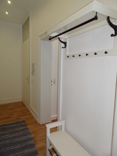 2 Zimmer-Wohnung in zentraler Lage in Frankfurt Sachsenhausen – Flur