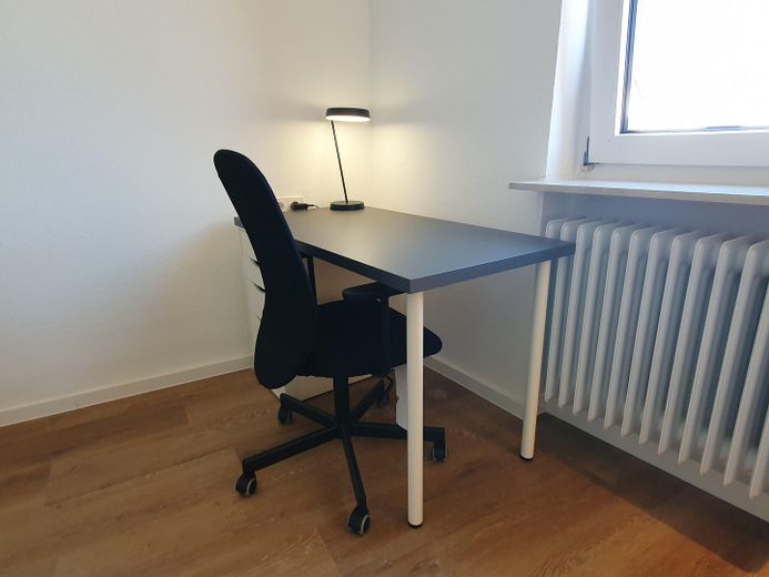 2 banyolu rüya gibi döşenmiş 6 odalı daire (paylaşımlı yaşam için uygun) – Arbeitsplatz