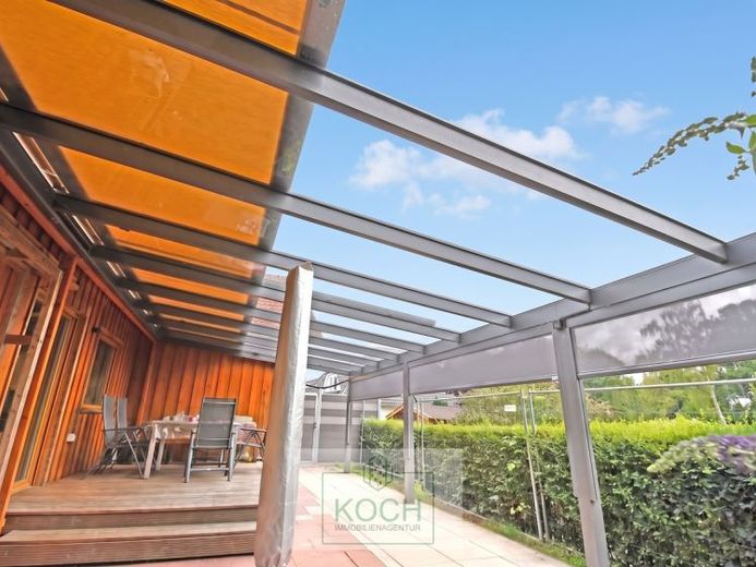 Spacious detached house (A+) in a uniquely quiet location with privacy-oriented plot – Foto 1