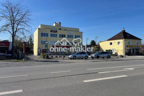 Freifläche direkt an der Bodenseestraße und S-Bahnhof