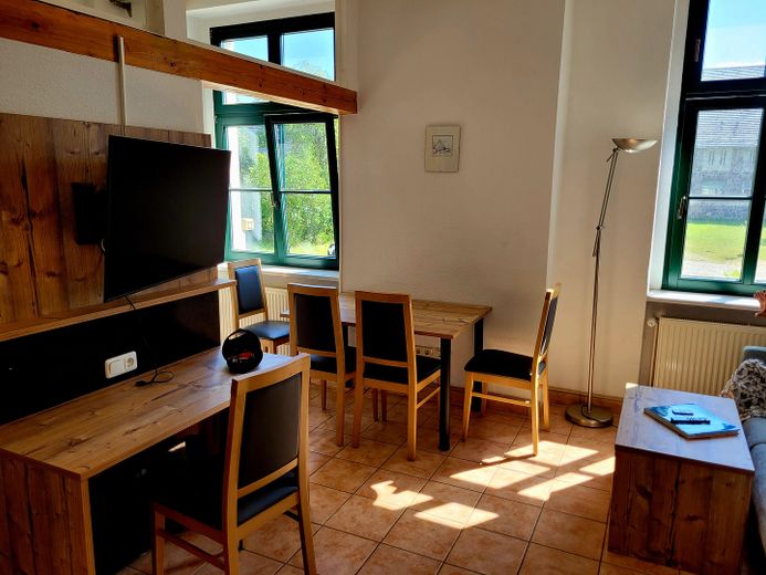 ETW, App., LOFTS, Ateliers zw. Rostock & Müritz (Wohnen in histor. Ambiente / im Eigentum)! – FeWo mit Blick Innenhof/Garten