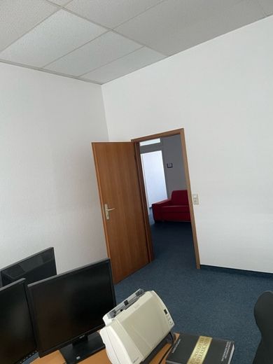 günstiger Büroraum in Gemeinschaftsbüro im Industriegebiet Leonberg an der Autobahn – Foto 35