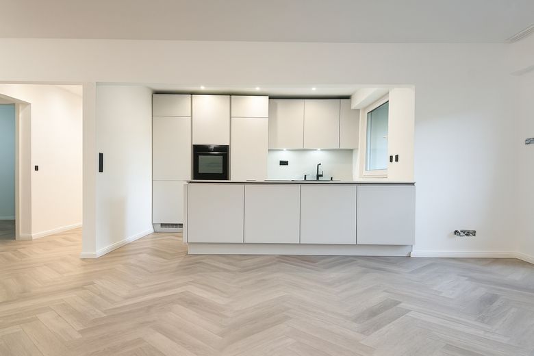 Nobilia Küche mit Neff E-Gerät