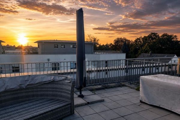 MAISONETTE MIT DACHTERRASSE & HOMEOFFICE EBENE