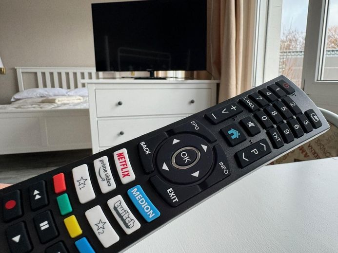 Dein Traum - eine eigene Pension an der Ostseeküste! – Smart-TV in jedem Zimmer