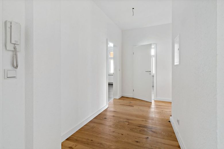 Pärchen aufgepasst!
Geräumige 2-Raumwohnung in der Reilstraße – Flur