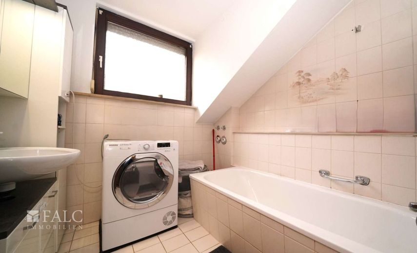 4 Zimmer zum Wohlfühlen! Mit Garage! - FALC Immobilien – Schaumkronen ahoi!