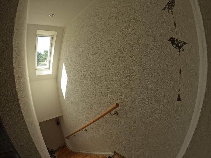 Gepflegte Doppelhaushälfte in Duisburg-Bergheim – Treppenaufgang