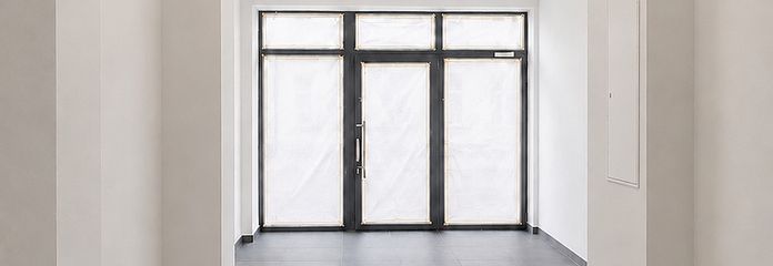 Hochwertig sanierte Gewerbefläche in Rheindahlen – ideal für Büro, Praxis, Kosmetik + 20 m² Terrasse – Blick zur Front