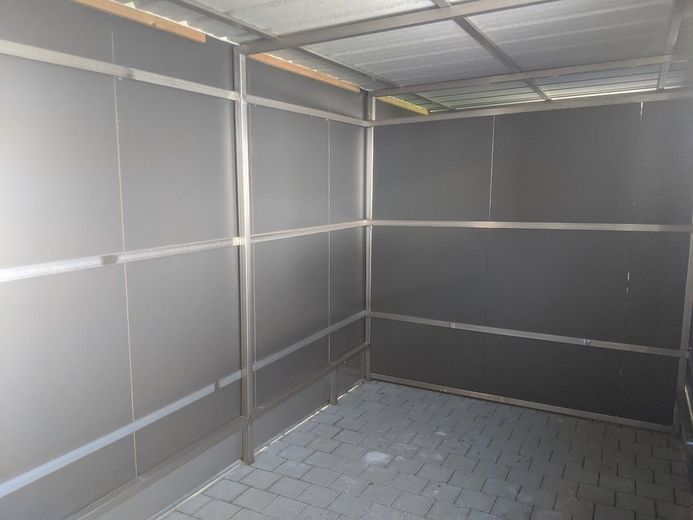 Fahrrad Schuppen von innen